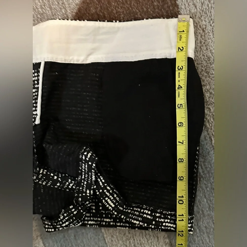 Alice + Olivia Employed Cady Mid-Rise Mini Shorts in Black/White Digital